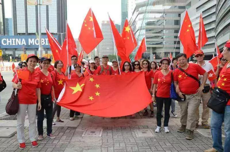 女朋友坚决的跟我说分手并且让我还她钱怎么办？游戏画面
